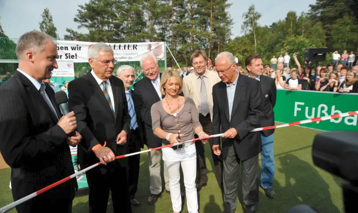 TSVBardowick FranzBeckenbauer Einweihung Minispielfeld 18.06.2009 07